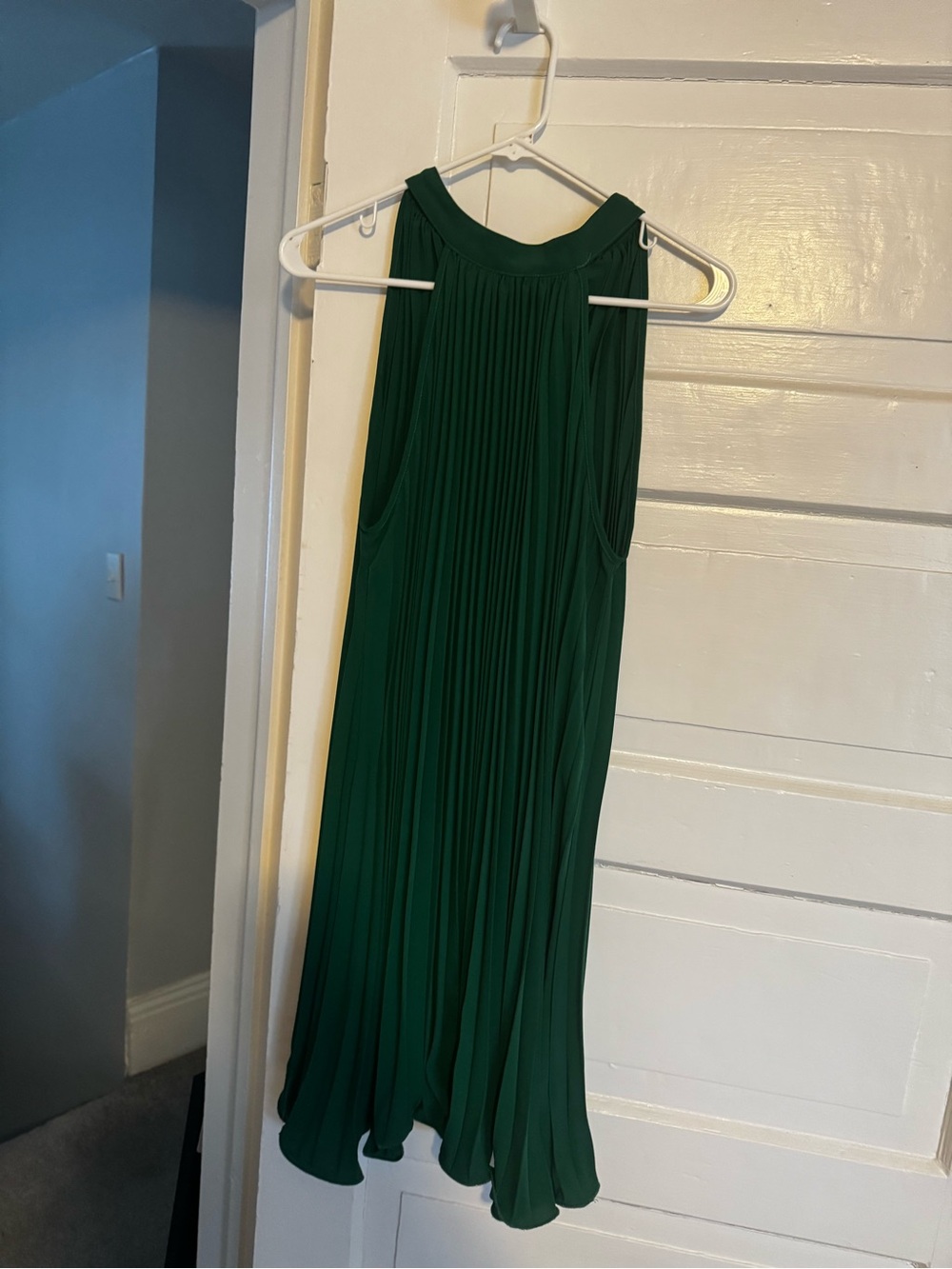 Emerald Green Sleeveless Pleated Mini Dress